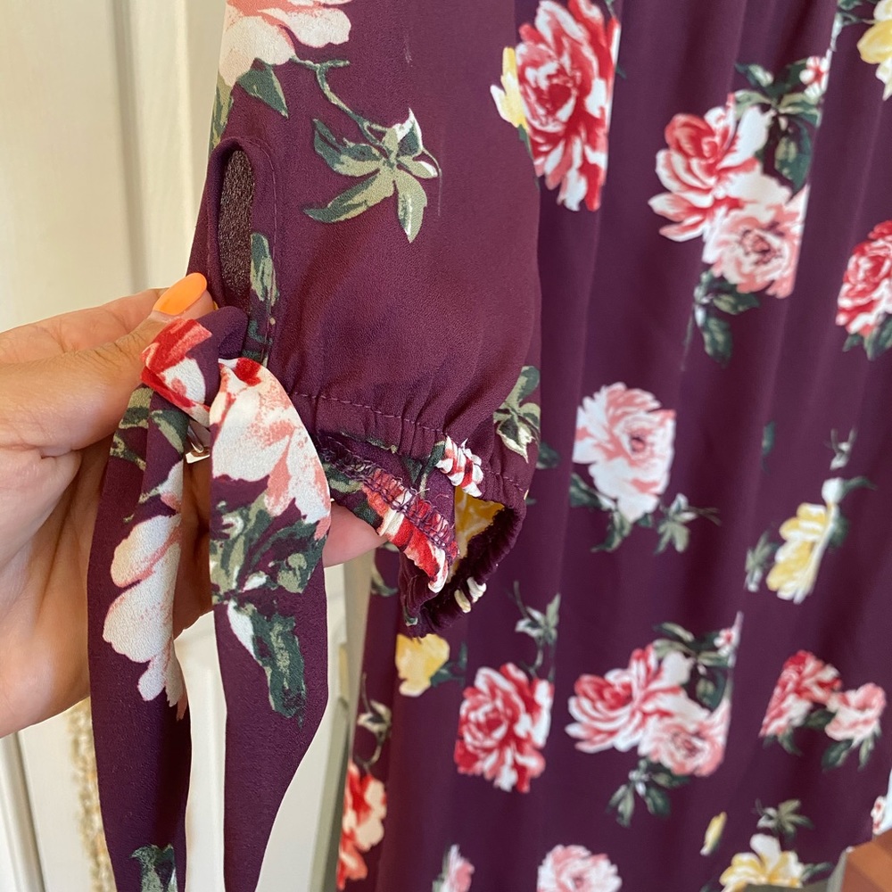 Dress - Picture 3 of 4